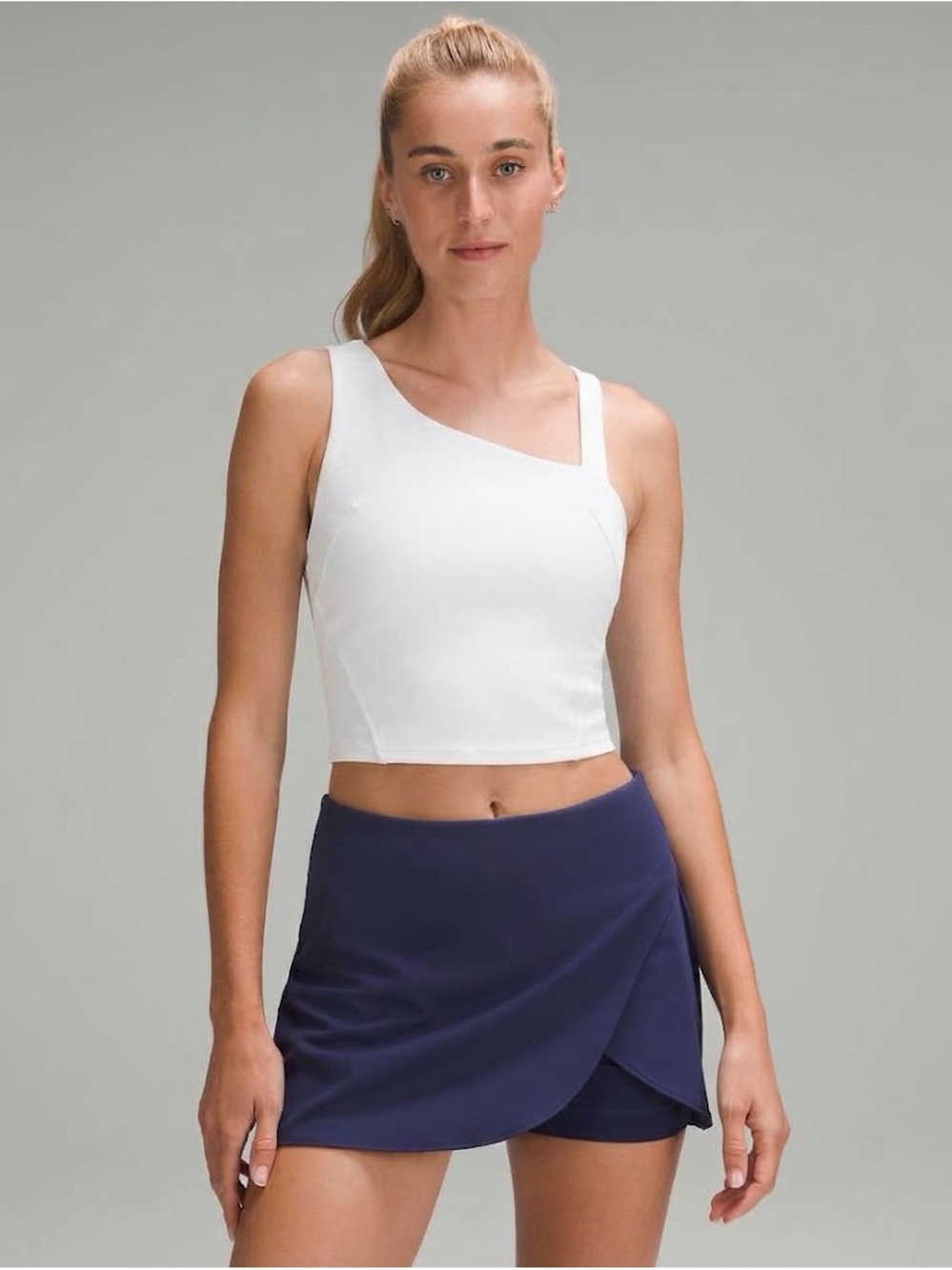 Lululemon Everlux Asymmetrical Tennis Tank Top Cropped/Padded - Size 4